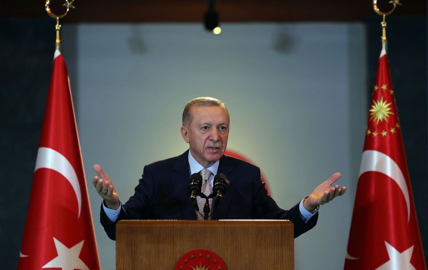 Президент Эрдоган попрощался с Алевом Алатлы (Alev Alatlı)