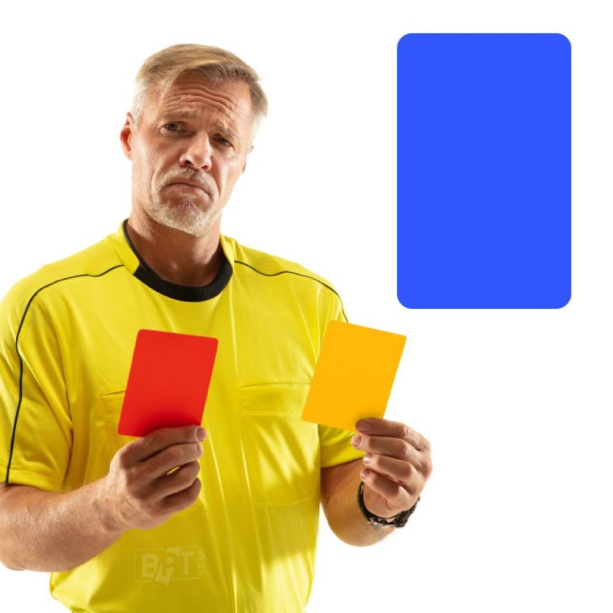 Новая эра в футболе: синяя карточка после желтых и красных карточек