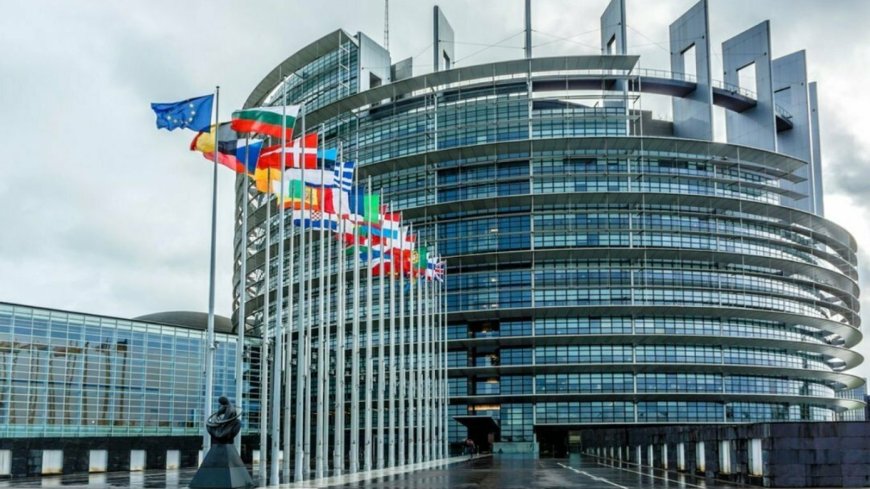 Европарламент призвал Россию вернуть Румынии ее золотые резервы