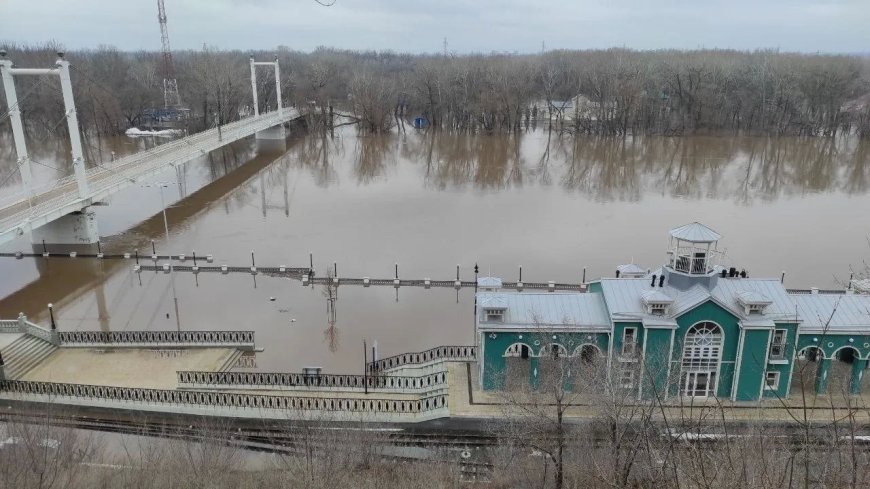 В Оренбурге подтопило более 360 домов