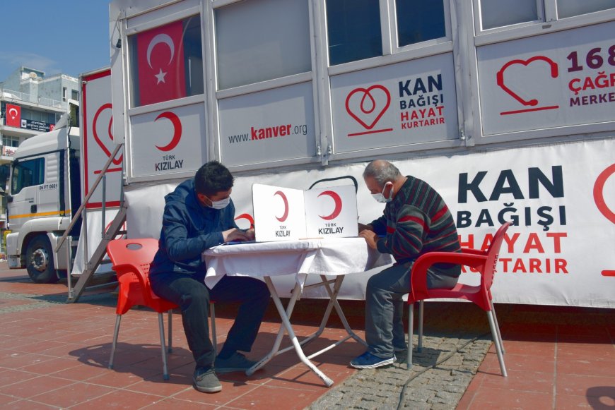 Кызылай начал кампанию по сдаче крови