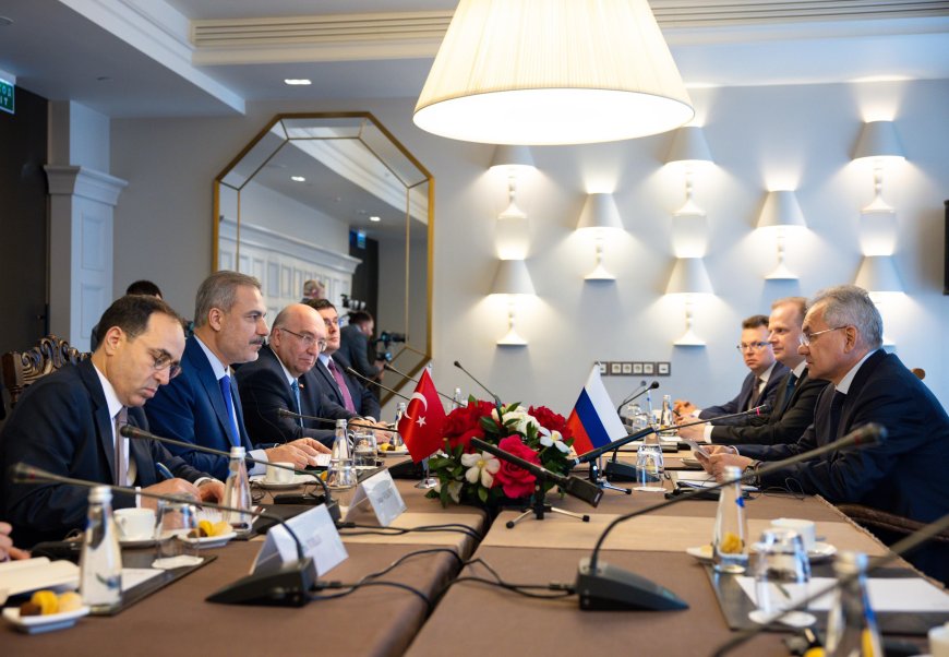 Министр Фидан встретился с Шойгу в Москве