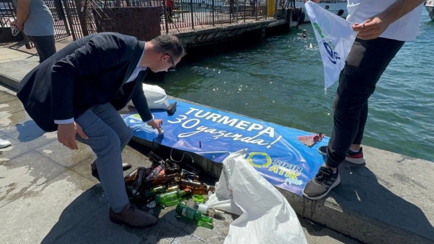 В Босфоре провели чистку дна