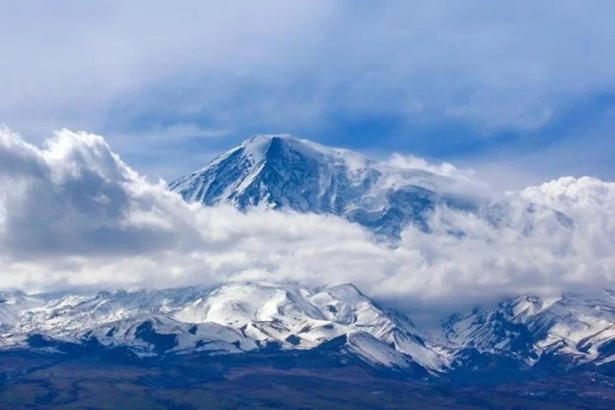 Два альпиниста пропали во время метели на горе Арарат