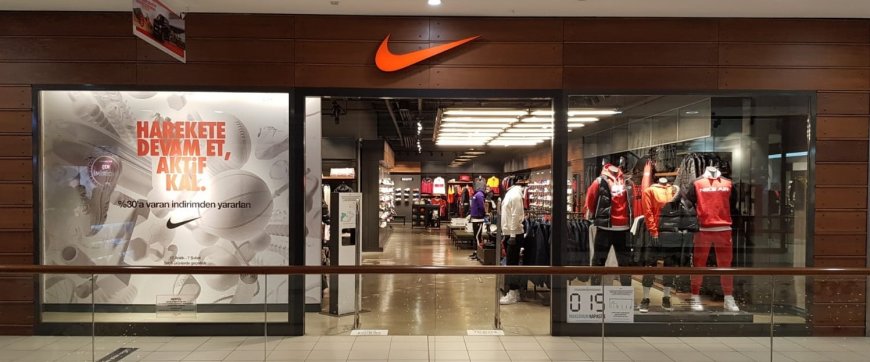 Nike приостановила онлайн-заказы из-за решения турецкой таможни