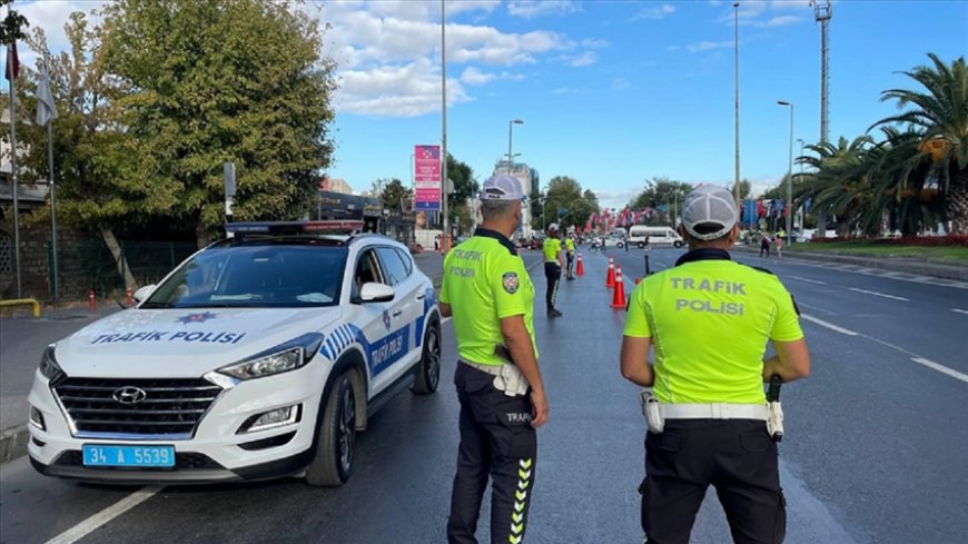 Движение транспорта в Стамбуле будет ограничено из-за празднования Дня Победы